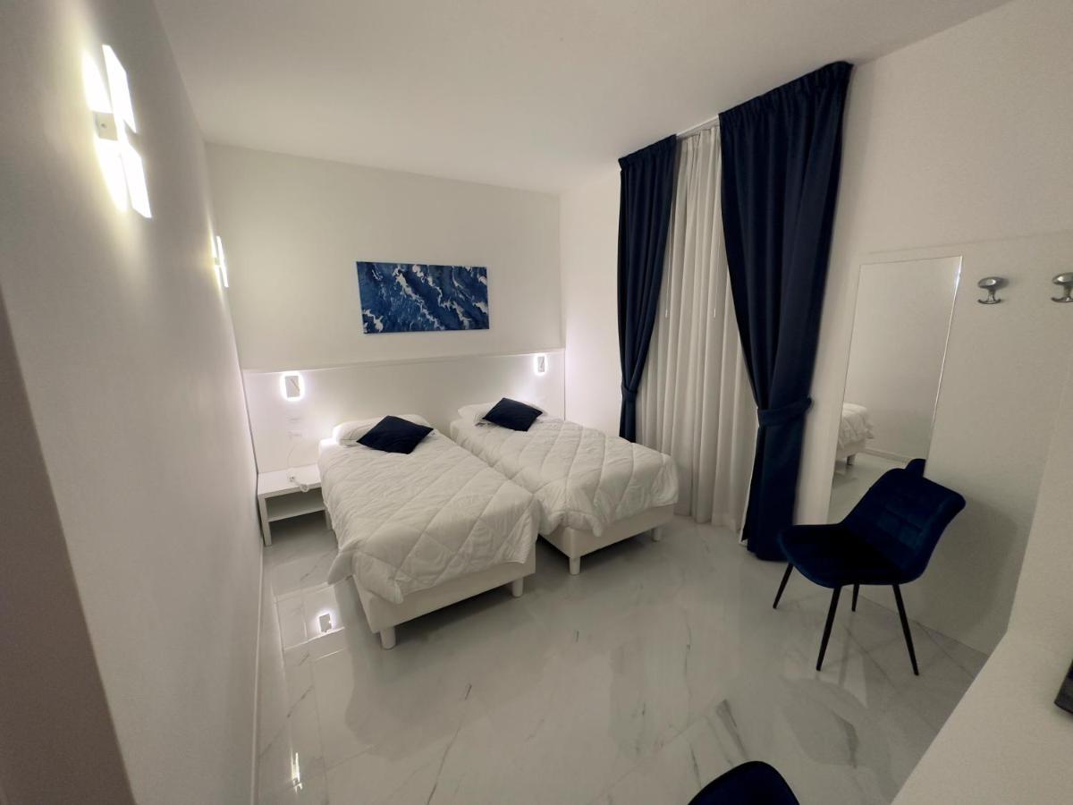 Hotel Smart Cruise Civitavecchia Exterior photo