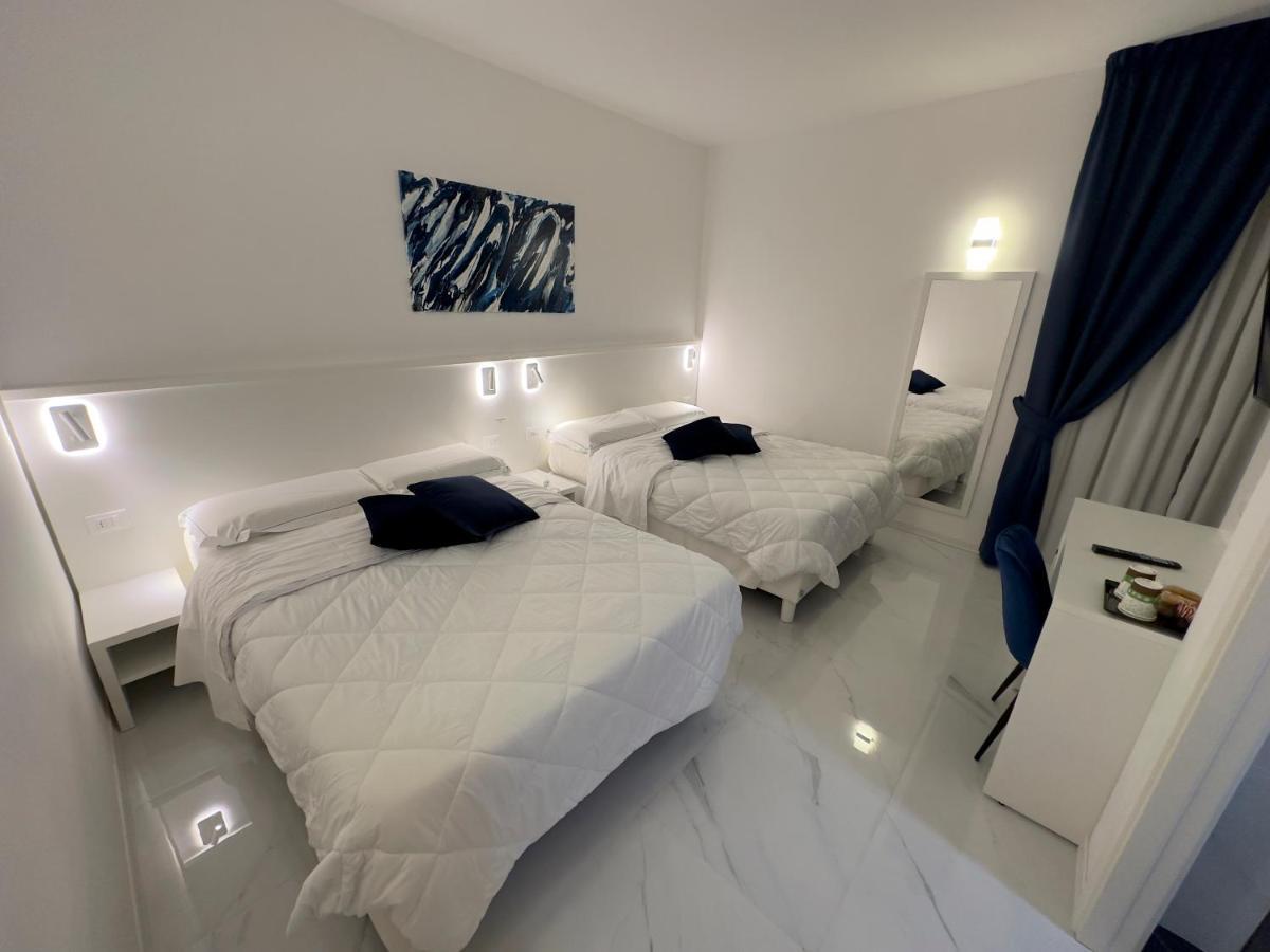 Hotel Smart Cruise Civitavecchia Exterior photo